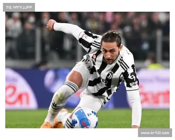 拉比奥特更衣室冲突风波后首度亮相 法国队低调备战世预赛 拉比奥特更衣室冲突风波后首度亮相 法国队低调备战世预赛